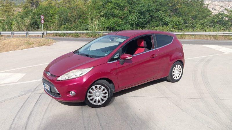 Ford Fiesta 1.2 Gpl Titanium Tagliandata Auto