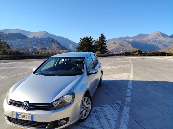 Volkswagen Golf 1.6Tdi 105Cv Auto