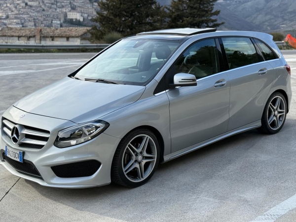 Mercedes B180d 109Cv Amg Tetto-Navi-Bluetooth- Auto