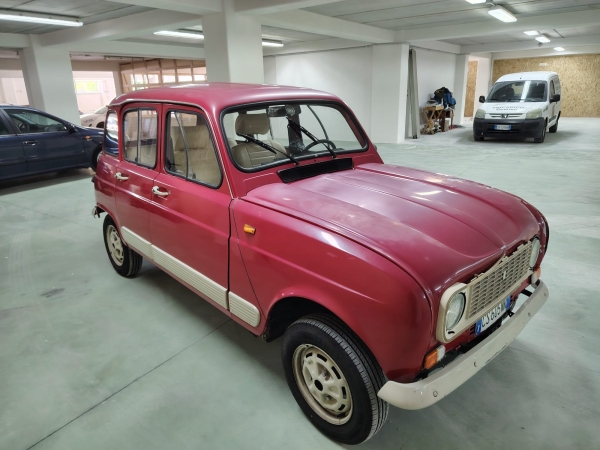 Renault R4 950 Auto