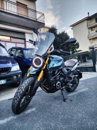 Moto Morini Seimezzo 650Scr Moto